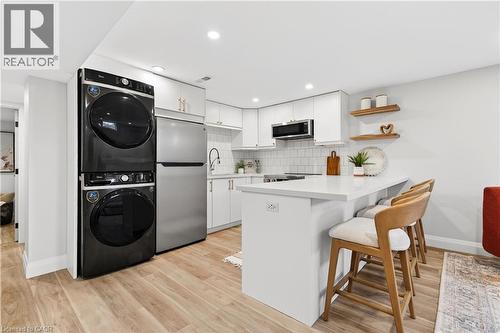 330 East 15Th Street, Hamilton, ON - Indoor Photo Showing Laundry Room