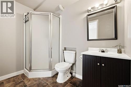55 Schneider Crescent, Regina, SK - Indoor Photo Showing Bathroom