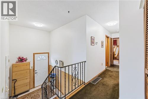 222 Greencedar Drive, Hamilton, ON - Indoor Photo Showing Other Room