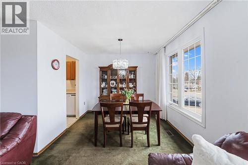 222 Greencedar Drive, Hamilton, ON - Indoor Photo Showing Dining Room