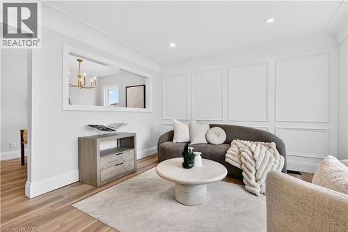 330 East 15Th Street, Hamilton, ON - Indoor