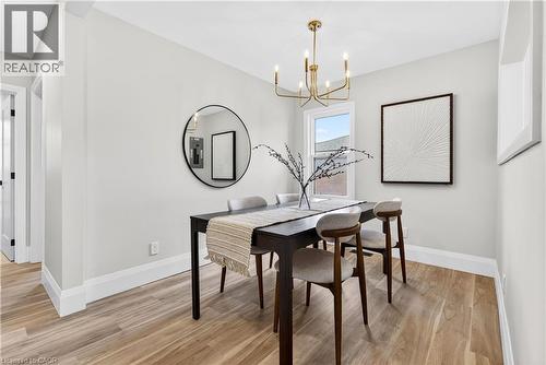 330 East 15Th Street, Hamilton, ON - Indoor Photo Showing Dining Room
