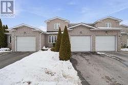 17 PINEGROVE COURT  Belleville (Belleville Ward), ON K8N 5X9