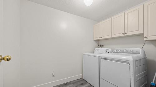 207-2035 Baron Road, Kelowna, BC - Indoor Photo Showing Laundry Room