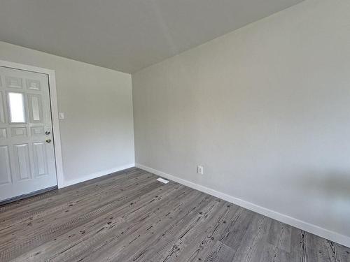130 Harkness Street, Nipigon, ON - Indoor Photo Showing Other Room