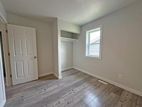 130 Harkness Street, Nipigon, ON - Indoor Photo Showing Other Room