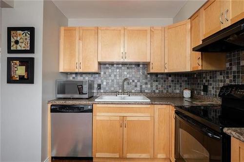 12 Cranbrook Bay, Winnipeg, MB 
