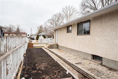 12 Cranbrook Bay, Winnipeg, MB 