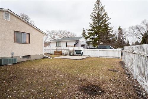 12 Cranbrook Bay, Winnipeg, MB 
