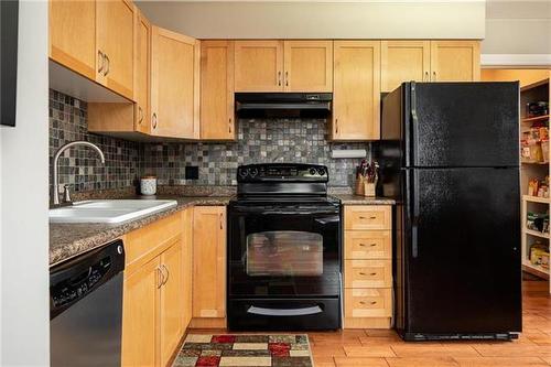 12 Cranbrook Bay, Winnipeg, MB 