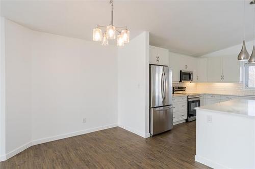 300 De La Seigneurie Blvd, Winnipeg, MB 