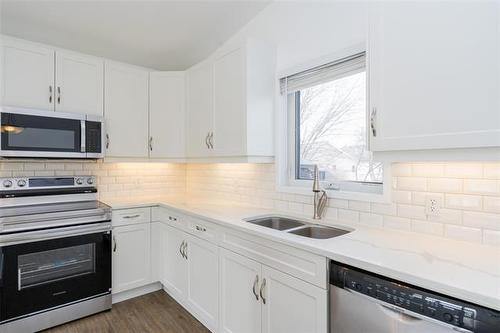 300 De La Seigneurie Blvd, Winnipeg, MB 