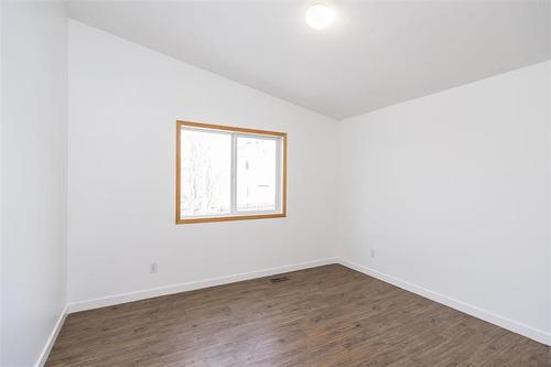 300 De La Seigneurie Blvd, Winnipeg, MB 