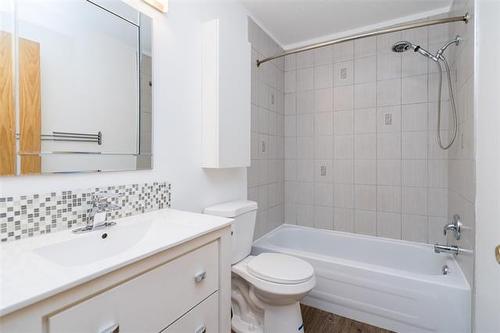 300 De La Seigneurie Blvd, Winnipeg, MB 