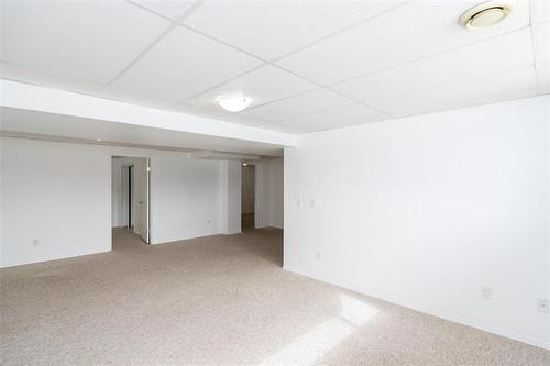 300 De La Seigneurie Blvd, Winnipeg, MB 