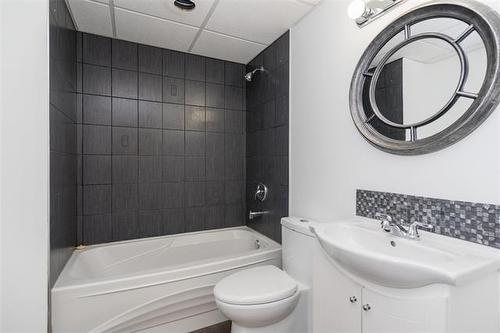 300 De La Seigneurie Blvd, Winnipeg, MB 