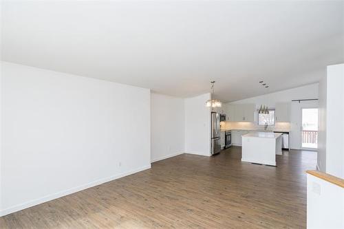 300 De La Seigneurie Blvd, Winnipeg, MB 