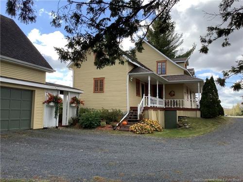 2396 Centrale St, St-Hilaire, NB 