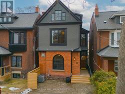 21 SIMPSON AVENUE Toronto, ON M4K 1A1