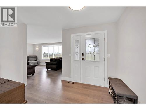 2740 Simms Place, Kamloops, BC - Indoor
