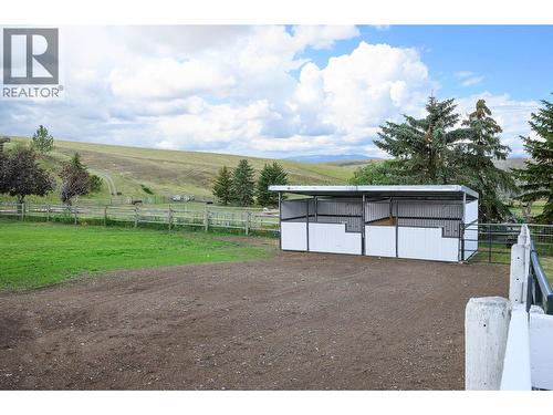 2740 Simms Place, Kamloops, BC - Outdoor