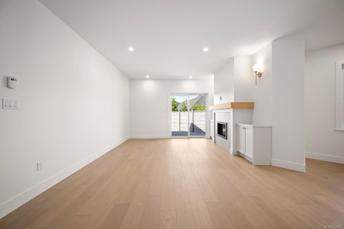 #3-865 Grumman Pl, Comox, BC - Indoor Photo Showing Other Room