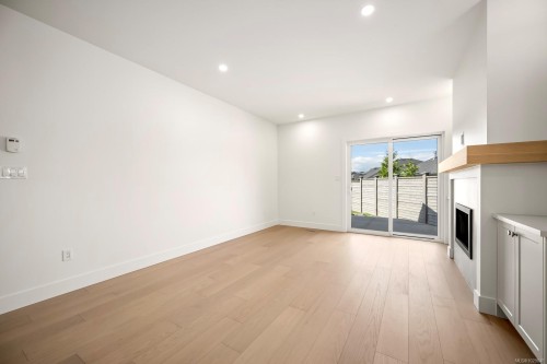 #3-865 Grumman Pl, Comox, BC - Indoor Photo Showing Other Room