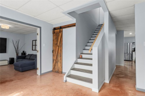 4010 Deerfield Rd, Campbell River, BC 