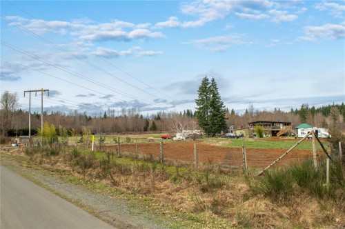 4010 Deerfield Rd, Campbell River, BC 