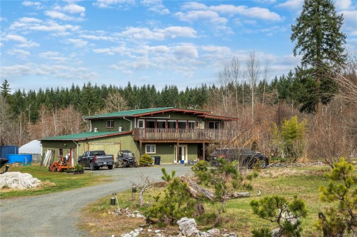 4010 Deerfield Rd, Campbell River, BC 