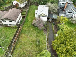 4050 Grange Rd Saanich, BC V8Z 4V3