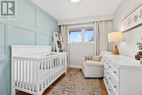 1525 Holburne Road, Mississauga, ON - Indoor Photo Showing Bedroom
