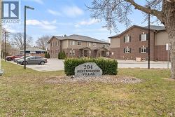 204 BEECHWOOD Unit# 2 Lakeshore, ON N0R 1A0