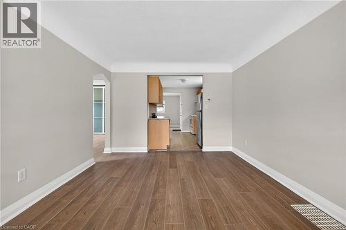 219 East 21St Street, Hamilton, ON - Indoor Photo Showing Other Room