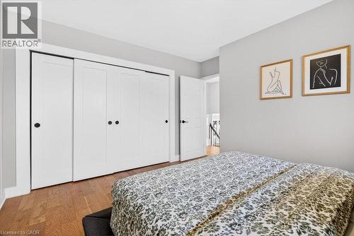 1525 Holburne Road, Mississauga, ON - Indoor Photo Showing Bedroom