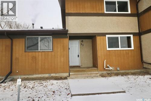 35 Mackenzie Way, Regina, SK 