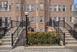 126 - 760 LAWRENCE AVENUE W Toronto, ON M6A 3E7