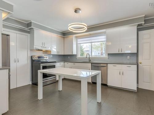 30 Penhorn Drive, Dartmouth, NS 