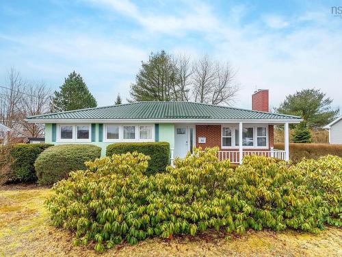 30 Penhorn Drive, Dartmouth, NS 