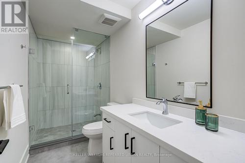 62 Ash Crescent, Toronto, ON - Indoor Photo Showing Bathroom