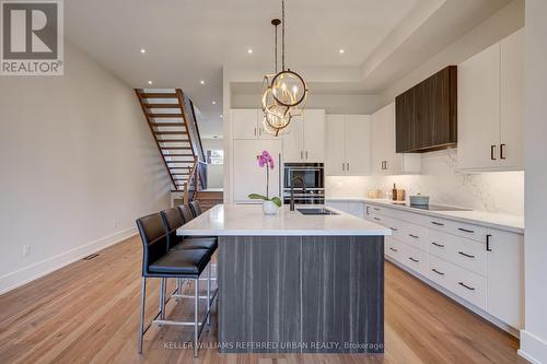 62 Ash Crescent, Toronto, ON - Indoor Photo Showing Kitchen With Upgraded Kitchen