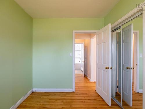 20 Avon Crescent, Halifax, NS 