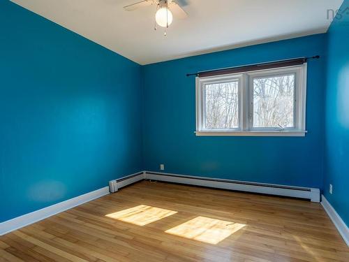 20 Avon Crescent, Halifax, NS 