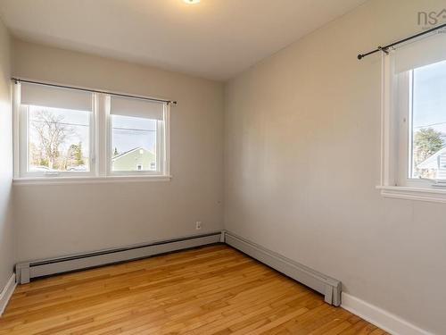 20 Avon Crescent, Halifax, NS 