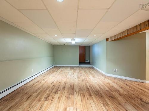 20 Avon Crescent, Halifax, NS 