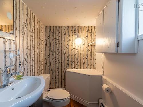 20 Avon Crescent, Halifax, NS 