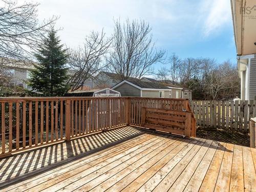 20 Avon Crescent, Halifax, NS 