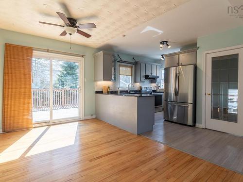 20 Avon Crescent, Halifax, NS 