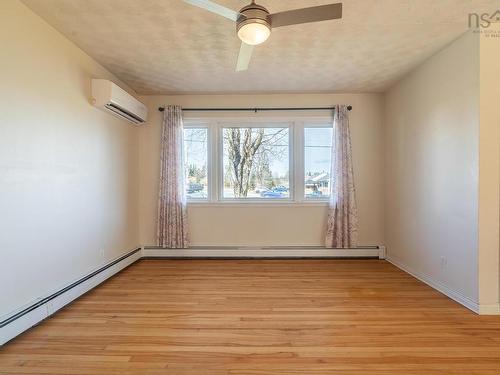 20 Avon Crescent, Halifax, NS 