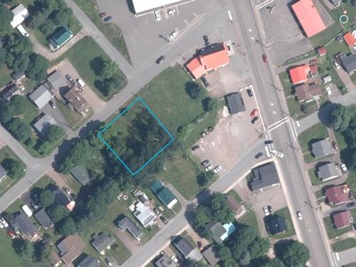 8 Newton Avenue, Amherst, NS 